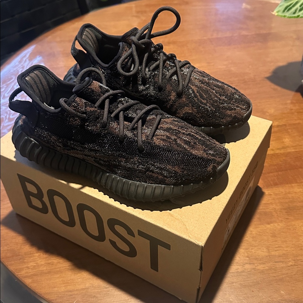 Size 5 Adidas Yeezy Boost 350 V2 "MX Rock"